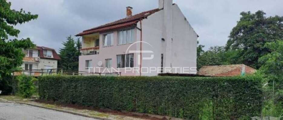 Къща в Пловдив, Прослав - 300 кв.м за 1484 €/кв.м - Снимка #1
