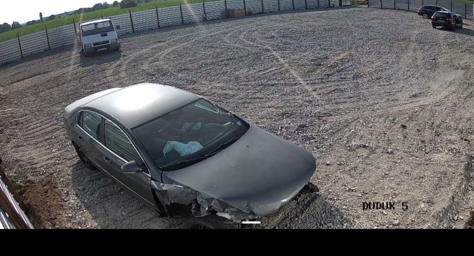 Дава се под наем Гараж / Паркомясто в София, Илиянци - 1000 кв.м за 25.5 € - Снимка #1