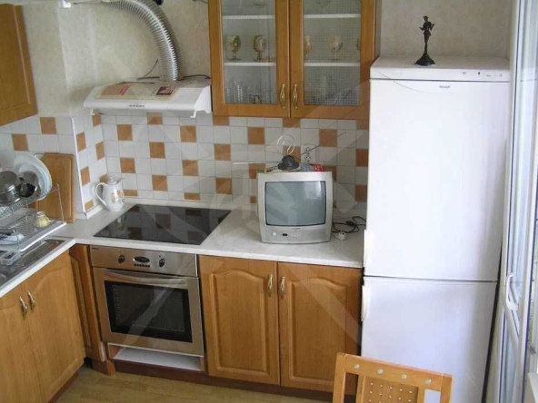 Четиристаен апартамент в Варна, Левски - 90 кв.м за 1727 €/кв.м - Снимка #1