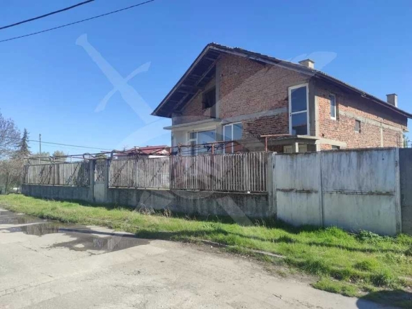 Дава се под наем Етаж от къща в София, Хладилника - 90 кв.м за 108524.94 € - Снимка #1