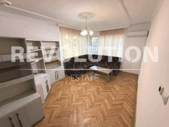 Дава се под наем Етаж от къща в Варна, Трошево - 80 кв.м за 375 € - Снимка #1