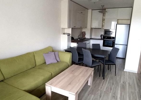 Дава се под наем Тристаен апартамент в Пловдив, Христо Смирненски - 80 кв.м за 750 € - Снимка #1