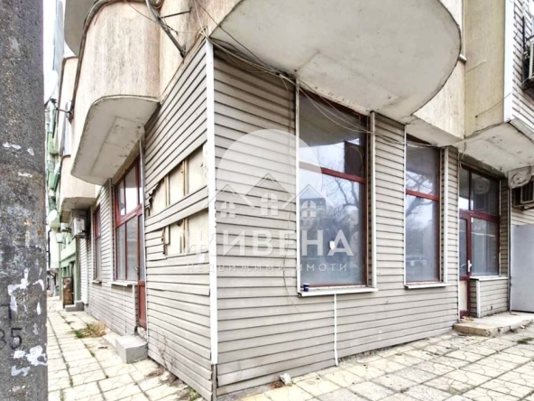 Магазин в Варна, Погреби - 50 кв.м за 2300 €/кв.м - Снимка #1