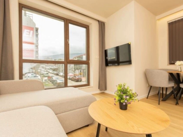 Дава се под наем Тристаен апартамент в София, Малинова долина - 90 кв.м за 896.58 € - Снимка #1