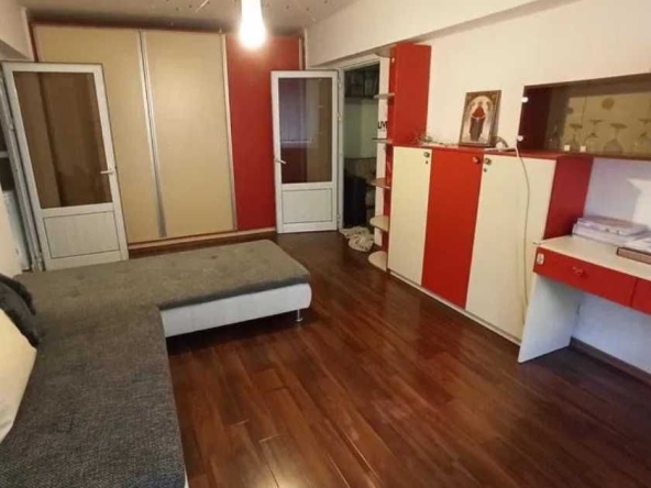 Двустаен апартамент в Бургас, Възраждане - 62 кв.м за 1147 €/кв.м - Снимка #1