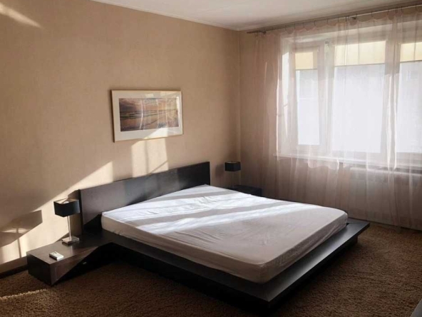 Дава се под наем Едностаен апартамент в Пловдив, Каменица 1 - 40 кв.м за 214.2 € - Снимка #1