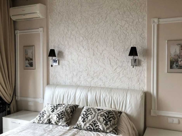 Дава се под наем Двустаен апартамент в Пловдив, Център - 46 кв.м за 137.7 € - Снимка #1