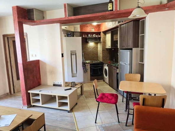 Дава се под наем Двустаен апартамент в Пловдив, Кършияка - 54 кв.м за 320 € - Снимка #1