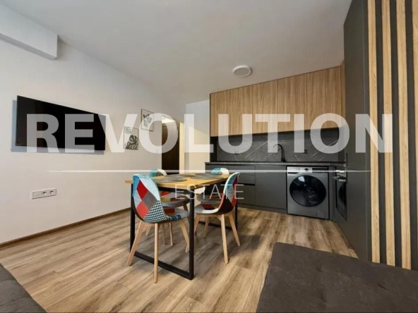 Дава се под наем Двустаен апартамент в Варна, Възраждане 3 - 60 кв.м за 500 € - Снимка #1