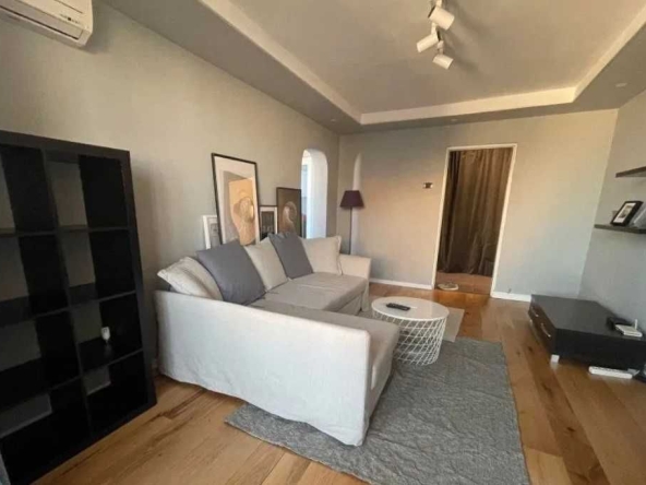 Дава се под наем Двустаен апартамент в Бургас, Славейков - 45 кв.м за 188.7 € - Снимка #1