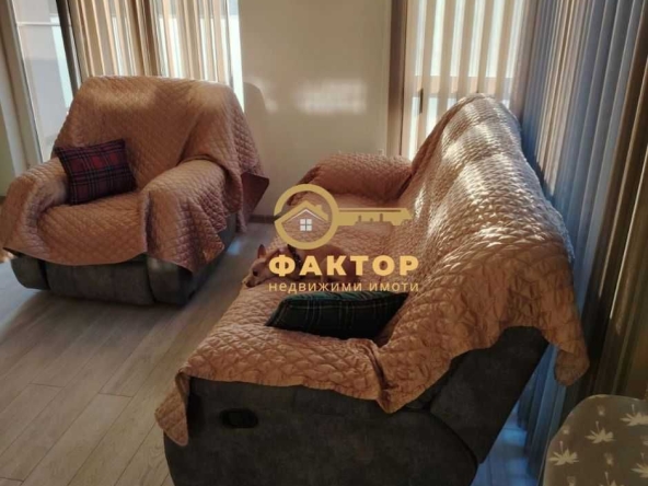 Двустаен апартамент в Пловдив, Въстанически - 65 кв.м за 2031 €/кв.м - Снимка #1