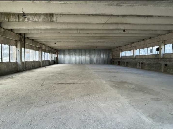 Дава се под наем Склад в Варна, Център - 540 кв.м за 2154.24 € - Снимка #1