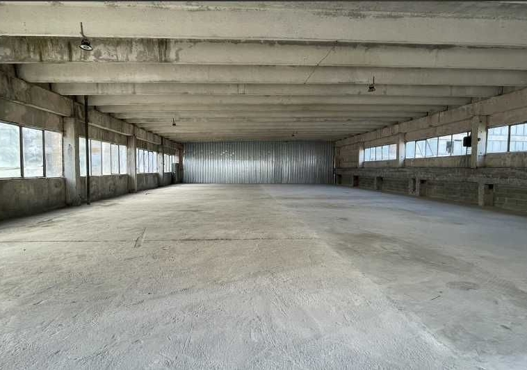 Дава се под наем Склад в Варна, Западна промишлена зона - 540 кв.м за 2154.24 € - Снимка #1