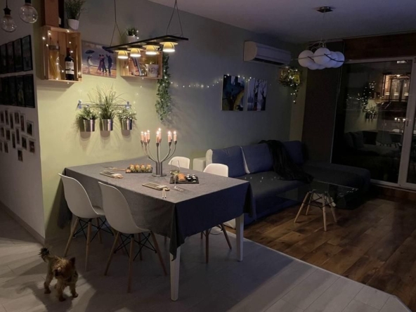 Дава се под наем Тристаен апартамент в София, Симеоново - 102 кв.м за 1050 € - Снимка #1