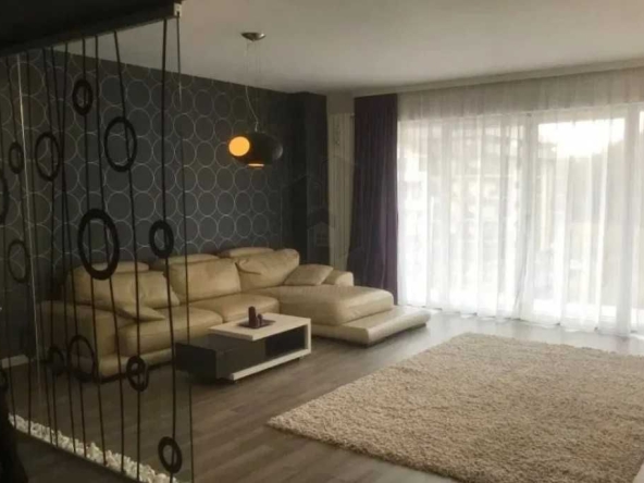 Дава се под наем Тристаен апартамент в Бургас, Крайморие - 85 кв.м за 178.5 € - Снимка #1