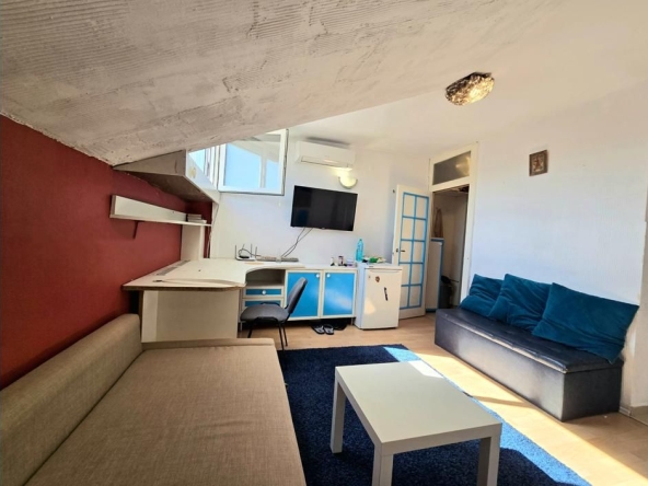 Дава се под наем Едностаен апартамент в София, Център - 25 кв.м за 400 € - Снимка #1