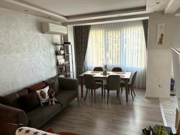 Четиристаен апартамент в Бургас, Център - 132 кв.м за 2280 €/кв.м - Снимка #1