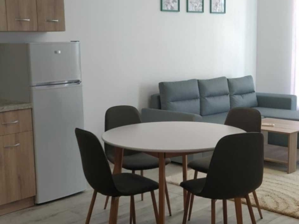 Дава се под наем Двустаен апартамент в Варна, Победа - 50 кв.м за 510 € - Снимка #1