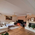 Тристаен апартамент в Благоевград, Широк център - 124 кв.м за 2097 €/кв.м - Снимка #1