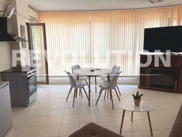 Дава се под наем Двустаен апартамент в Варна, Център - 70 кв.м за 600 € - Снимка #1