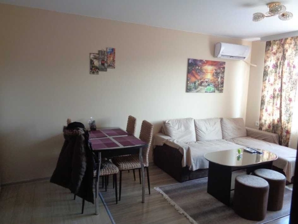 Дава се под наем Двустаен апартамент в Свиленград - 50 кв.м за 388.62 € - Снимка #1