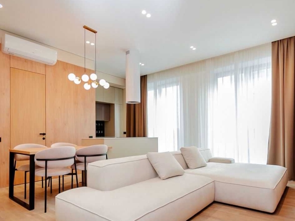 Дава се под наем Двустаен апартамент в София, Витоша - 80 кв.м за 450 € - Снимка #1