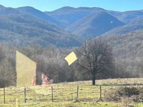 Парцел в София, Обеля 1 - 13000 кв.м за 6 €/кв.м - Снимка #1