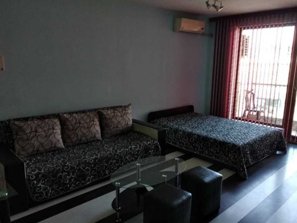 Дава се под наем Едностаен апартамент в Бургас, Възраждане - 60 кв.м за 160 € - Снимка #1