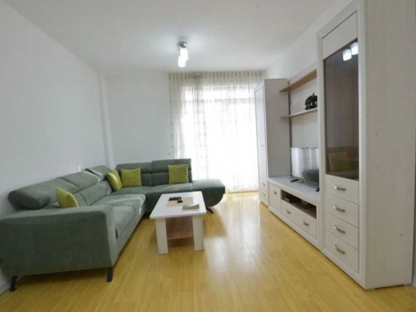 Дава се под наем Двустаен апартамент в Пловдив, Южен - 65 кв.м за 249.9 € - Снимка #1