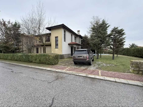 Къща в Балчик - 250 кв.м за 1190 €/кв.м - Снимка #1