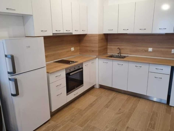 Дава се под наем Двустаен апартамент в София, Гео Милев - 74 кв.м за 367.2 € - Снимка #1