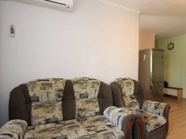 Дава се под наем Тристаен апартамент в Пловдив, Каменица 1 - 86 кв.м за 209.1 € - Снимка #1