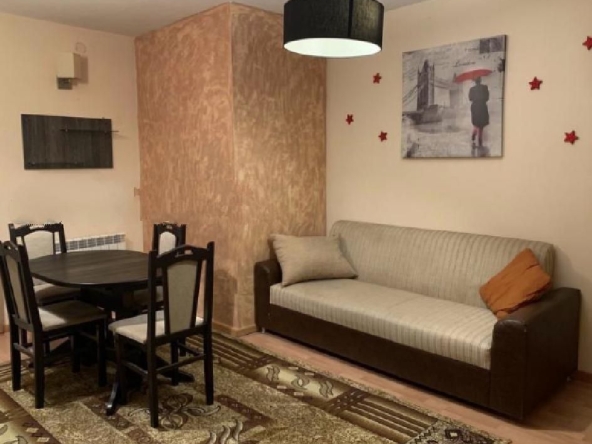 Дава се под наем Тристаен апартамент в София, Бъкстон - 85 кв.м за 675 € - Снимка #1
