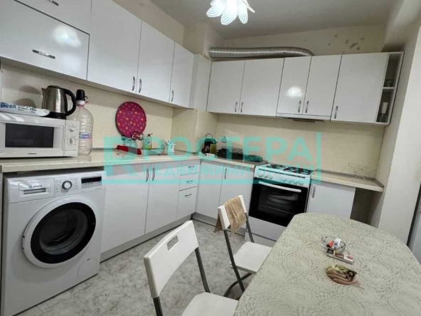 Тристаен апартамент в Търговище, Център - 78 кв.м за 706 €/кв.м - Снимка #1