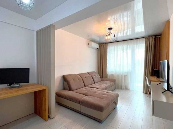Дава се под наем Двустаен апартамент в Пловдив, Южен - 65 кв.м за 275.4 € - Снимка #1