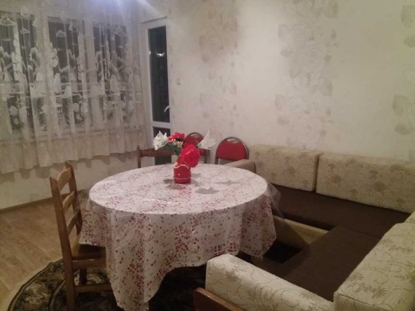 Дава се под наем Четиристаен апартамент в Хасково, Център - 120 кв.м за 278.97 € - Снимка #1