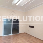 Дава се под наем Офис в Варна, Център - 75 кв.м за 648.21 € - Снимка #1