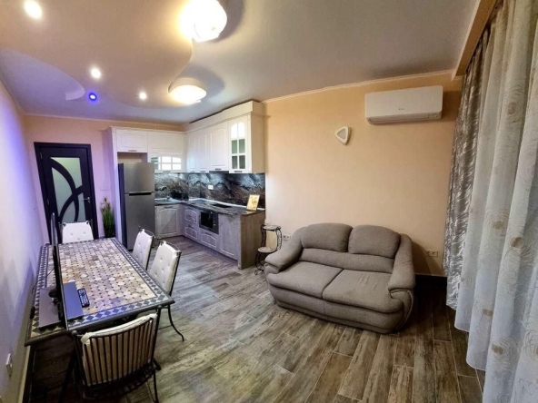 Дава се под наем Двустаен апартамент в Бургас, Сарафово - 65 кв.м за 535.5 € - Снимка #1
