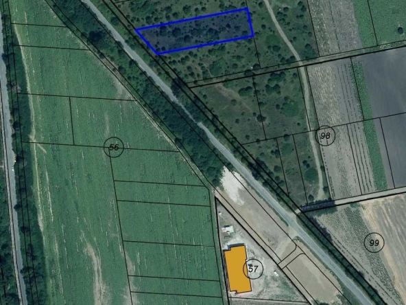 Парцел в Казанлък - 3516 кв.м за 60 €/кв.м - Снимка #1