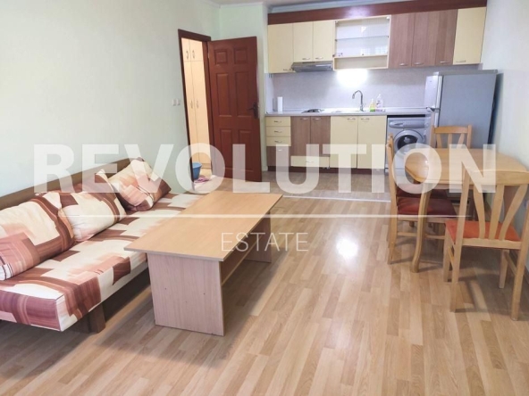 Дава се под наем Тристаен апартамент в Варна, ХЕИ - 75 кв.м за 650 € - Снимка #1