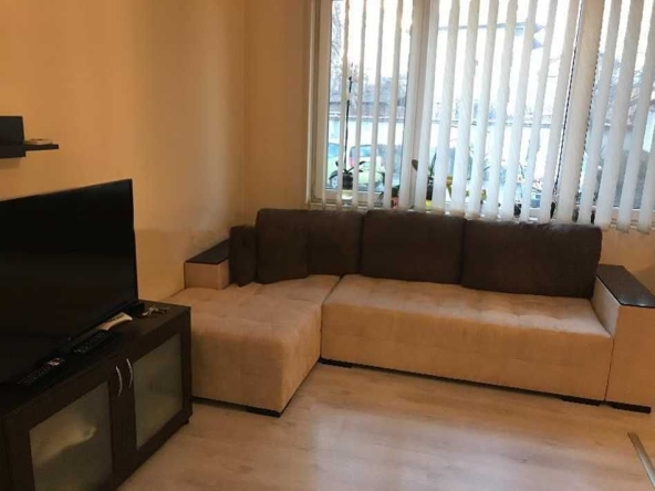 Дава се под наем Тристаен апартамент в София, Левски - 70 кв.м за 400 € - Снимка #1