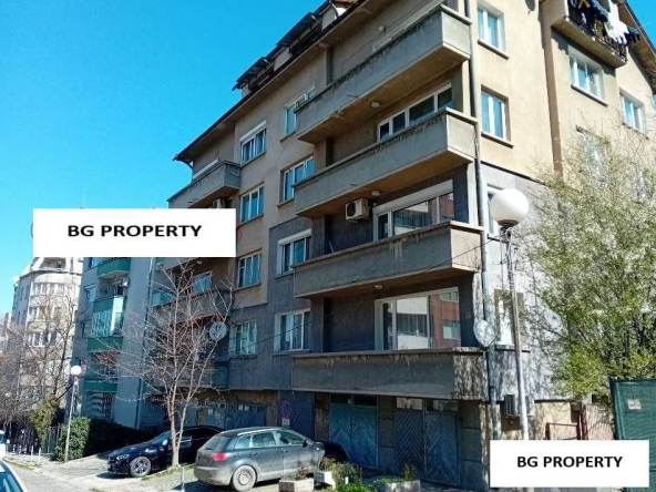 Четиристаен апартамент в София, Лозенец - 123 кв.м за 2927 €/кв.м - Снимка #1