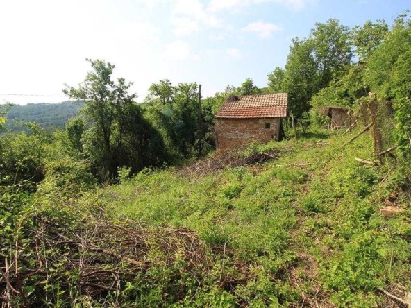 Къща в с. Читаковци, Област Габрово - 20 кв.м за 459 €/кв.м - Снимка #1