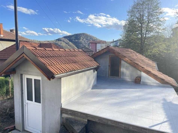 Къща в Габрово, Център - 51 кв.м за 528 €/кв.м - Снимка #1