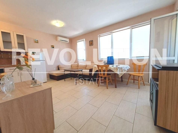 Дава се под наем Двустаен апартамент в Варна, Левски - 46 кв.м за 438.6 € - Снимка #1