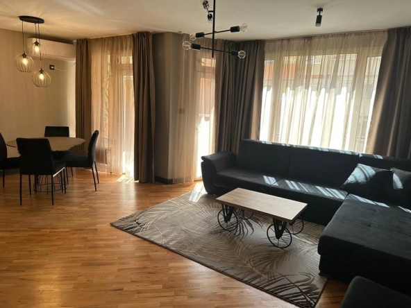 Дава се под наем Тристаен апартамент в София, Белите брези - 100 кв.м за 899 € - Снимка #1