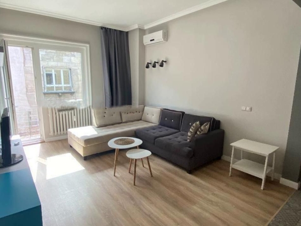 Дава се под наем Двустаен апартамент в София, Център - 68 кв.м за 825 € - Снимка #1