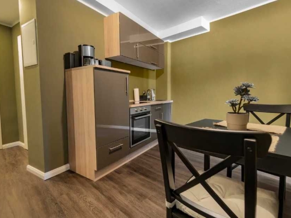 Дава се под наем Двустаен апартамент в Пловдив, Каменица 2 - 57 кв.м за 215 € - Снимка #1