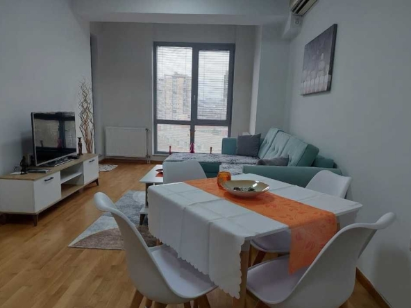 Дава се под наем Тристаен апартамент в Пловдив, Каменица 1 - 90 кв.м за 341.7 € - Снимка #1