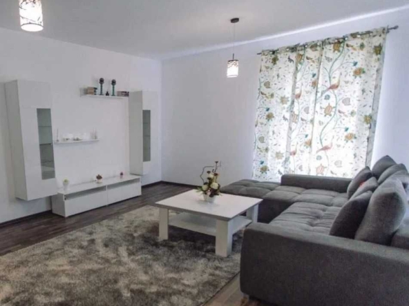 Дава се под наем Тристаен апартамент в Пловдив, Централна гара - 83 кв.м за 459 € - Снимка #1